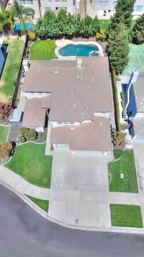 View/Area - 565 Bodeson Ct, Ripon, CA 95366 photo 2 of 7