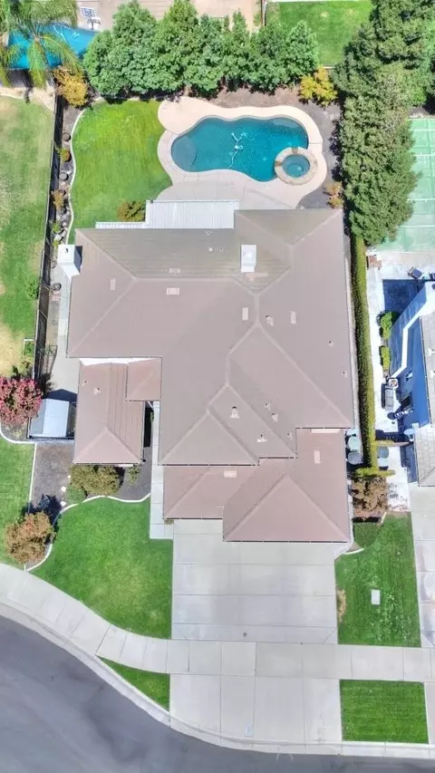 View/Area - 565 Bodeson Ct, Ripon, CA 95366 photo 4 of 7