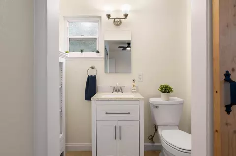 Bath - 5545 Sapunor Way, Carmichael, CA 95608 photo 1 of 3