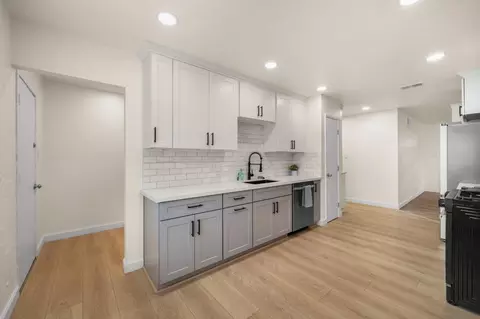 Kitchen - 5545 Sapunor Way, Carmichael, CA 95608 photo 2 of 6