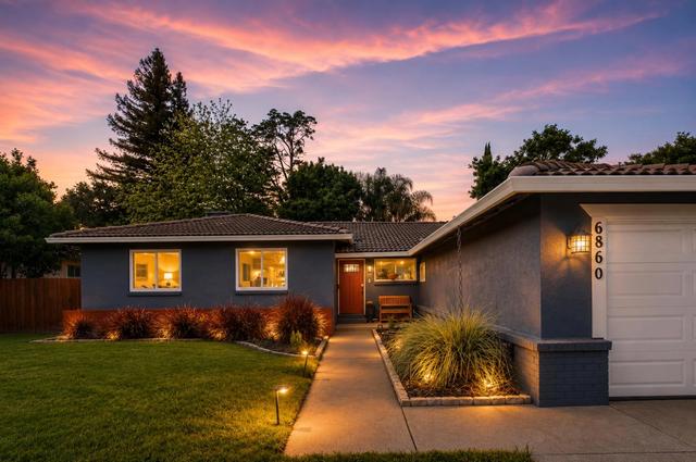 6860 Pocket Rd, Sacramento, CA 95831