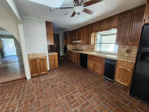 Kitchen - 12 E Mckenzie Ave, Stockton, CA 95204 photo 2 of 3