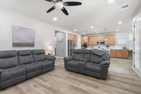 Entry Way - 914 Campfire Cir, Rocklin, CA 95765 photo 3 of 9