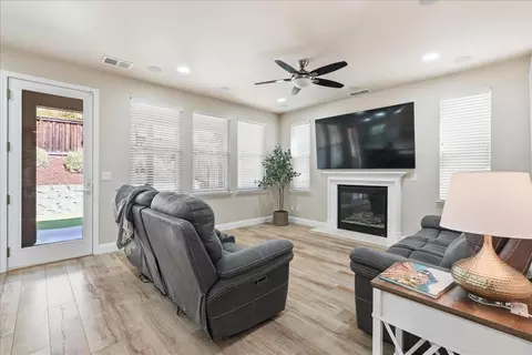 Other - 914 Campfire Cir, Rocklin, CA 95765 photo 1 of 8