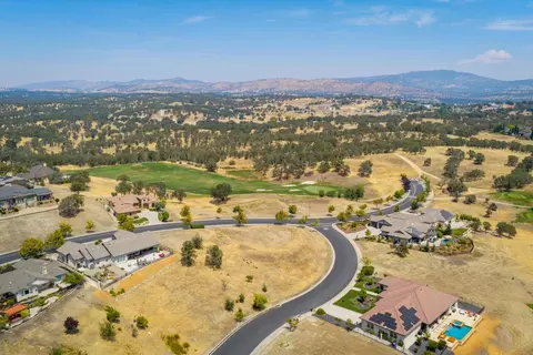 1755 Oak Creek Dr, Copperopolis, CA 95228