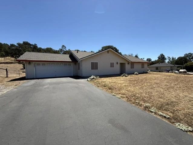 8391 Orielly St, Valley Springs, CA 95252