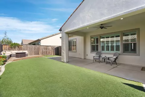 Exterior - 2844 Cameo St, Lodi, CA 95242 photo 7 of 14