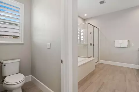 Entry Way - 2844 Cameo St, Lodi, CA 95242 photo 4 of 4