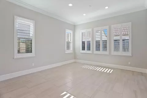 Living - 2844 Cameo St, Lodi, CA 95242 photo 5 of 5