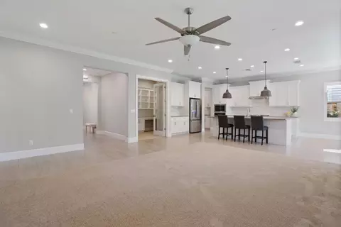 Living - 2844 Cameo St, Lodi, CA 95242 photo 4 of 5