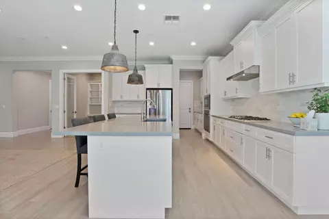 Kitchen - 2844 Cameo St, Lodi, CA 95242 photo 4 of 9