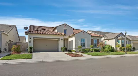 Exterior - 2844 Cameo St, Lodi, CA 95242 photo 3 of 14