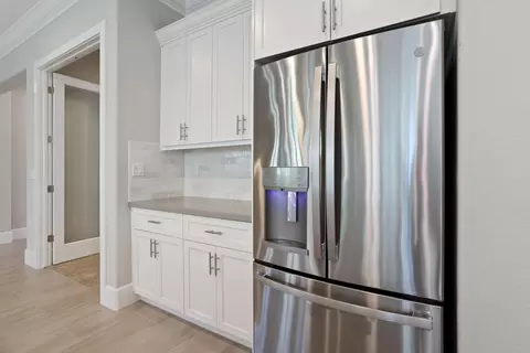 Kitchen - 2844 Cameo St, Lodi, CA 95242 photo 7 of 9