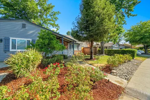 4109 42nd Ave, Sacramento, CA 95824