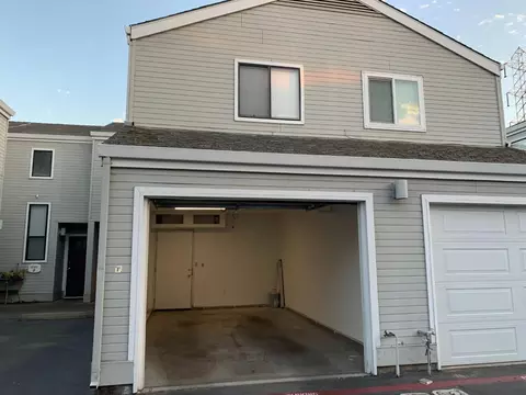1520 Hood Rd #F, Sacramento, CA 95825