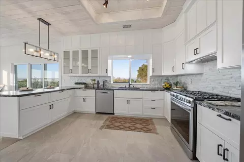 Kitchen - 3565 Farview Ct, Rescue, CA 95672 photo 3 of 5
