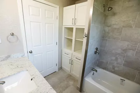 Bath - 1712 W Locust St, Lodi, CA 95242 photo 2 of 2