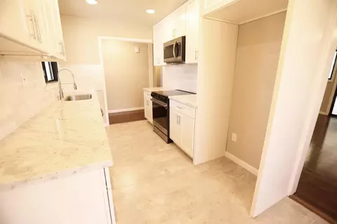 Kitchen - 1712 W Locust St, Lodi, CA 95242 photo 3 of 3