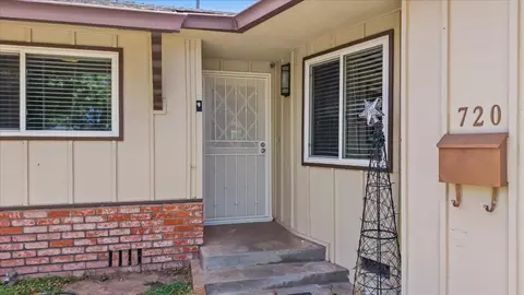 720 Woodrow Ave, Modesto, CA 95350 photo 6