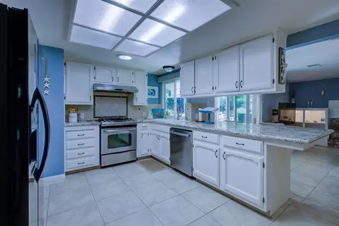 Kitchen - 2453 Hemlock Ct, Merced, CA 95340 photo 2 of 3