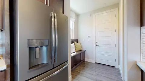 Entry Way - 1489 Veteran St, Manteca, CA 95337 photo 1 of 5