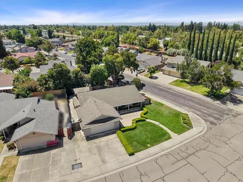 View/Area - 3928 Cape Cod Dr, Stockton, CA 95209 photo 2 of 17