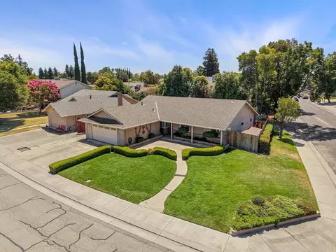 View/Area - 3928 Cape Cod Dr, Stockton, CA 95209 photo 4 of 17