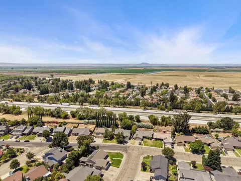 View/Area - 3928 Cape Cod Dr, Stockton, CA 95209 photo 16 of 17