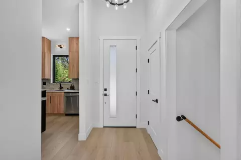 Entry Way - 7801 Law Ln, Loomis, CA 95650 photo 1 of 2