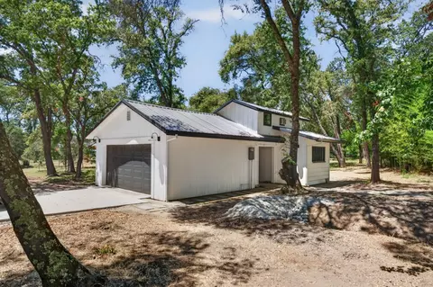 Exterior - 7801 Law Ln, Loomis, CA 95650 photo 14 of 17