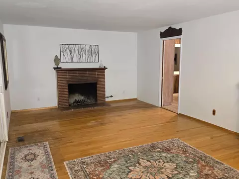 Living - 1315 Aspen Pl, Davis, CA 95616 photo 3 of 8