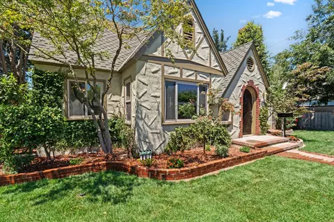 Exterior - 1015 College Ave, Modesto, CA 95350 photo 2 of 17