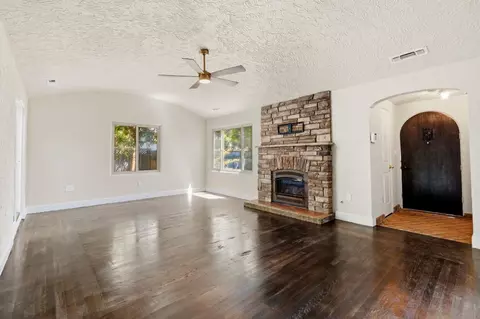 Living - 1015 College Ave, Modesto, CA 95350 photo 1 of 3