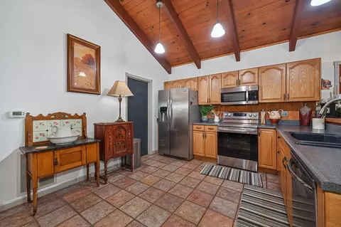Kitchen - 4599 Rivendale Rd, Placerville, CA 95667 photo 2 of 2