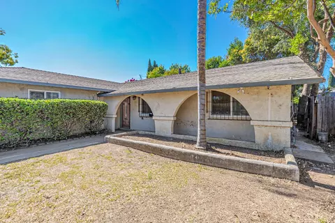 432 Gibson Rd, Woodland, CA 95695