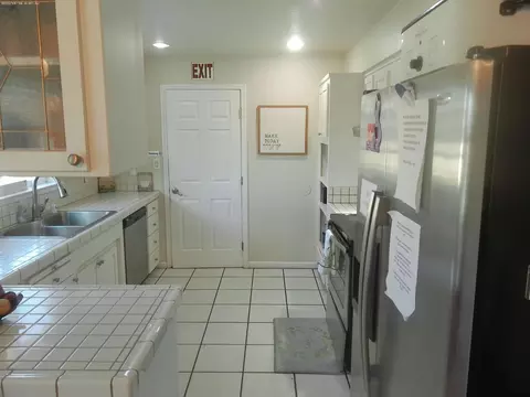 Kitchen - 6117 Rutland Dr, Carmichael, CA 95608 photo 1 of 3