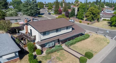 View/Area - 6117 Rutland Dr, Carmichael, CA 95608 photo 1 of 9