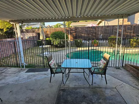 Exterior - 6117 Rutland Dr, Carmichael, CA 95608 photo 3 of 14