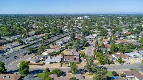 View/Area - 6117 Rutland Dr, Carmichael, CA 95608 photo 6 of 9
