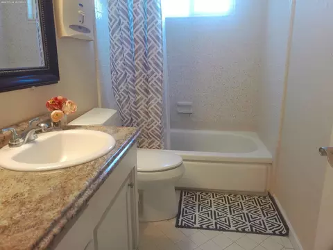 Bath - 6117 Rutland Dr, Carmichael, CA 95608 photo 3 of 4