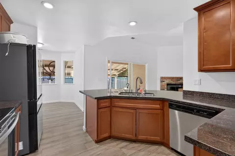 Kitchen - 911 Toro Ln, Lathrop, CA 95330 photo 1 of 4