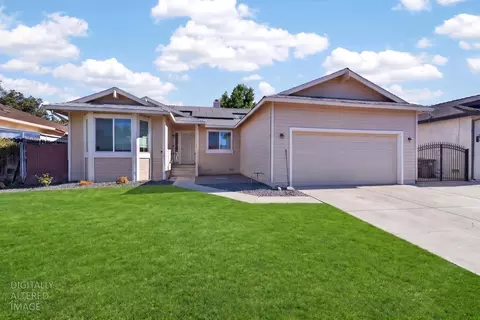 Exterior - 911 Toro Ln, Lathrop, CA 95330 photo 2 of 9