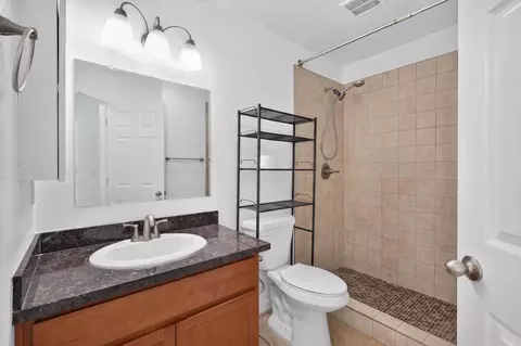 Bath - 911 Toro Ln, Lathrop, CA 95330 photo 1 of 4