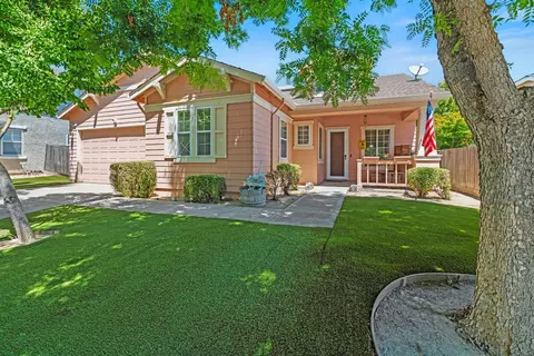 1442 Burchell Hill Dr, Oakdale, CA 95361