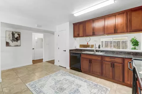 5986 Marlin Cir, Carmichael, CA 95608 photo 18