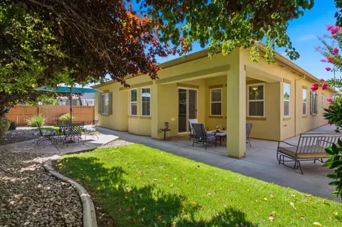 Exterior - 671 Cathedral Way, Tracy, CA 95304 photo 5 of 7