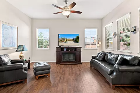 Living - 671 Cathedral Way, Tracy, CA 95304 photo 2 of 2