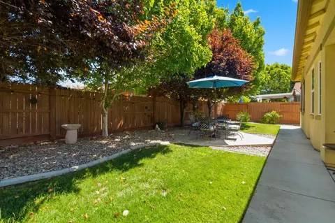 Exterior - 671 Cathedral Way, Tracy, CA 95304 photo 4 of 7