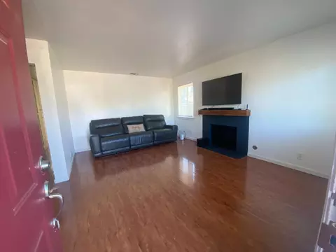 7550 Tamoshanter Way, Sacramento, CA 95822