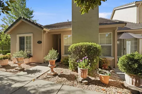 6100 Marlee Cir, Rocklin, CA 95677